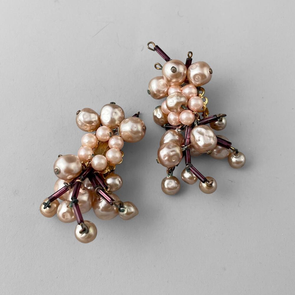 VTG 60s Pink Pearl Cha Cha Cluster Earrings Clip-On BarbieCore MCM Mid-Century